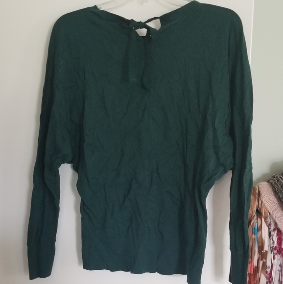 Green Loft Sweater - Picture 3 of 3